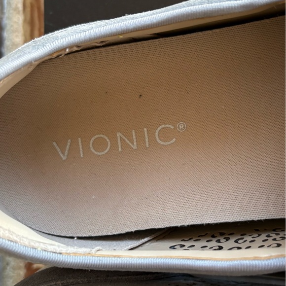 VIONIC Kimmie Perf Gray Suede Sneakers Slip On Sneakers Size 10 - Picture 5 of 13
